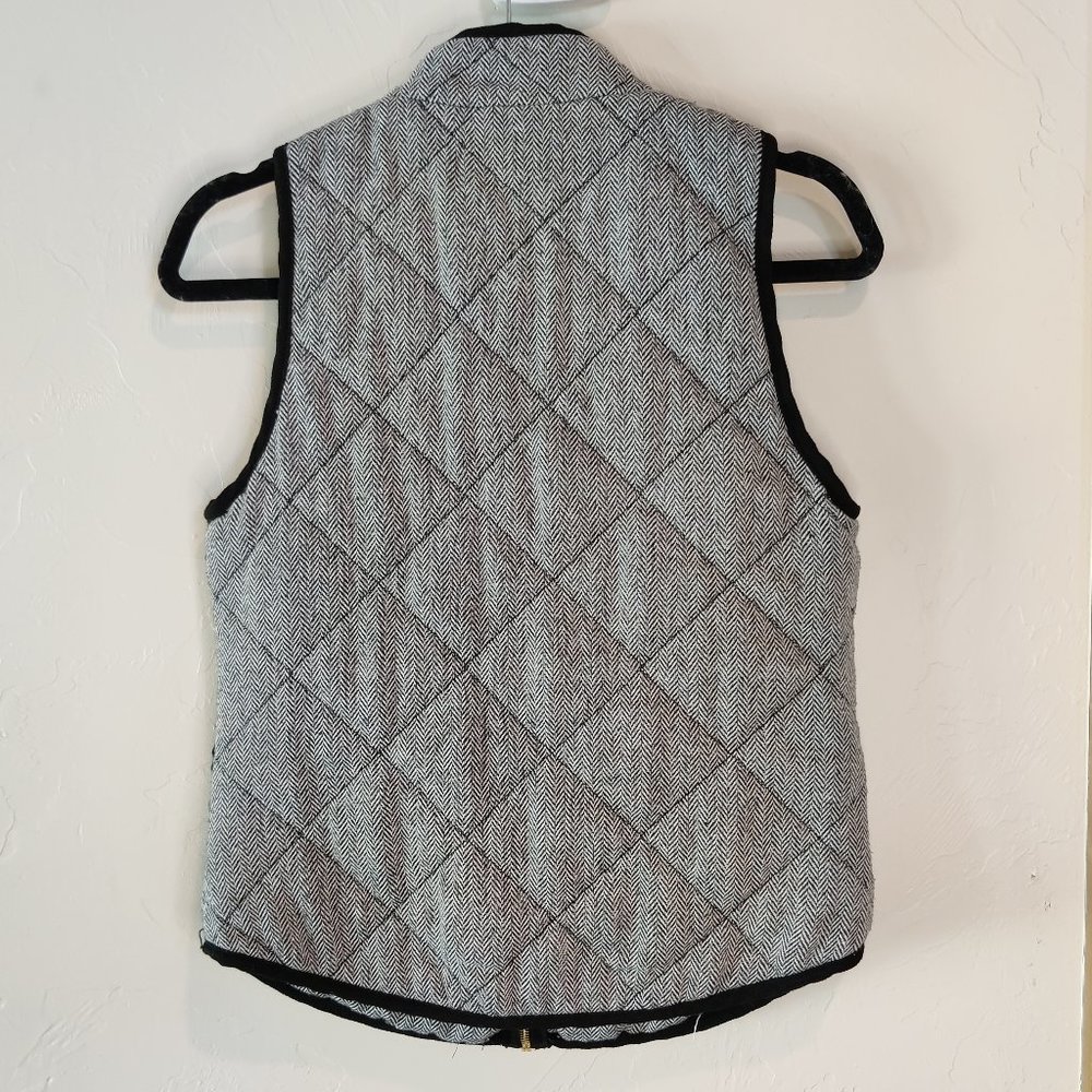 41 Hawthorn Vest - Picture 2 of 9